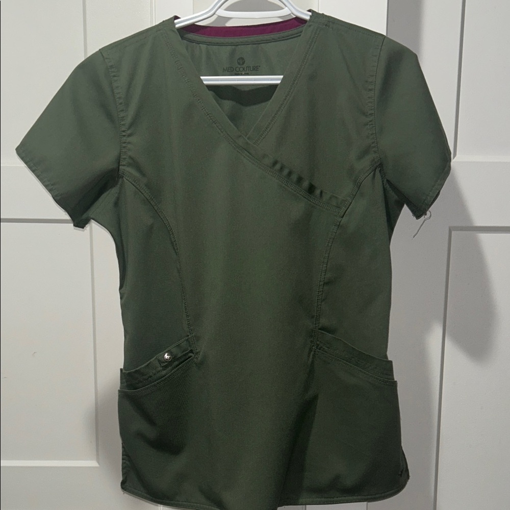 Med Couture Women's Olive Short Sleeve Top